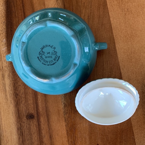 Harker Ware Pottery Cream & Sugar - Picture 9 of 10